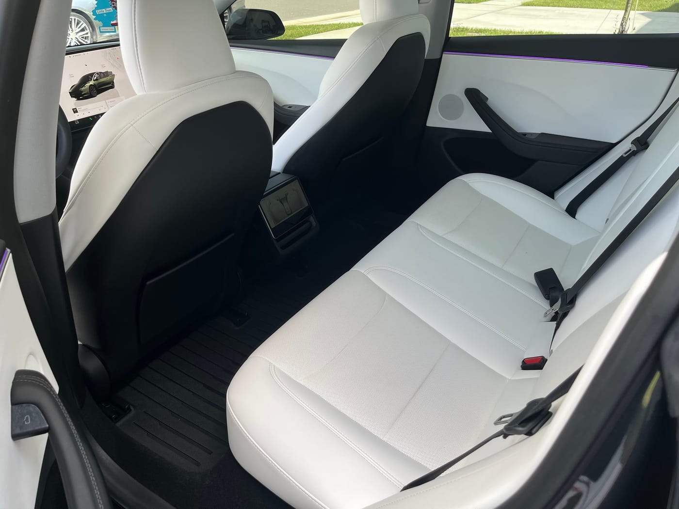 Mobile auto detailing, window tint & ceramic coating in Ruskin, FL by AMP'D Auto Detailing
