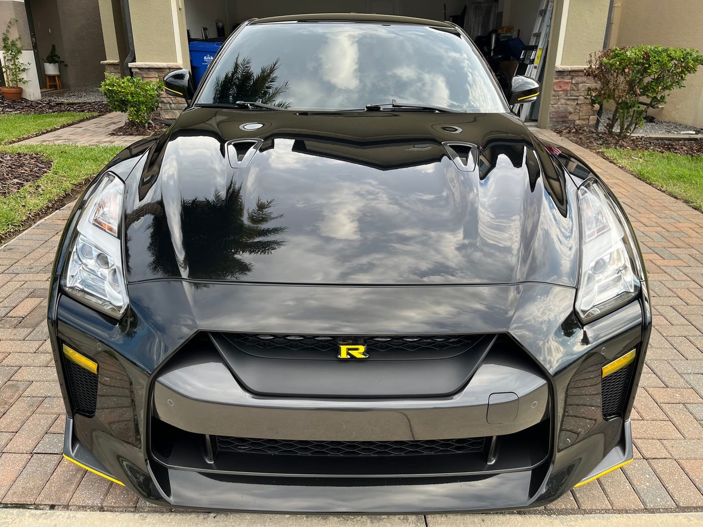 Mobile auto detailing in Riverview, FL by AMP'D Auto Detailing