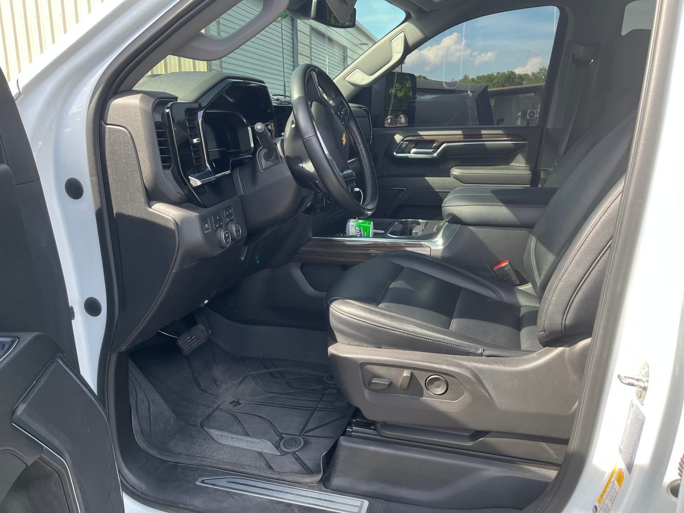 Paint correction & polishing in St. Petersburg, FL by AMP'D Auto Detailing